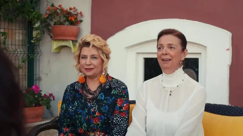 Кадры из сериала Повсюду ты 16 серия 1 сезон (2019)